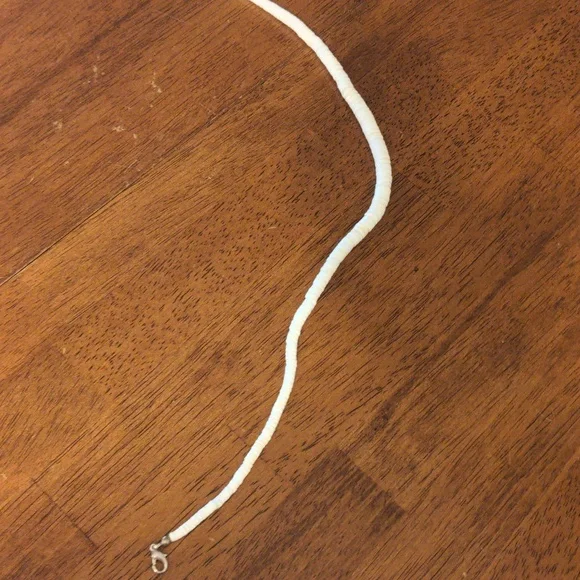 5/$20. Pooka Shell Necklace - Picture 4 of 4